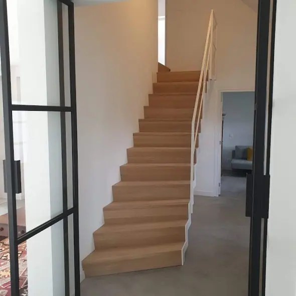 Houten design trap