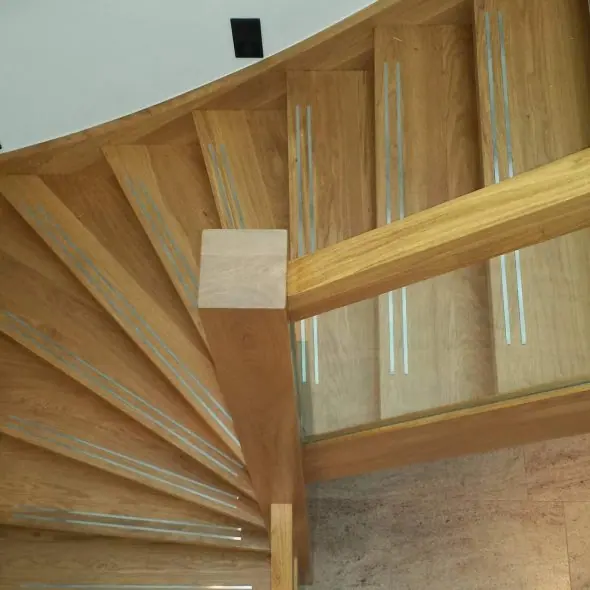 Onderkwart houten trap