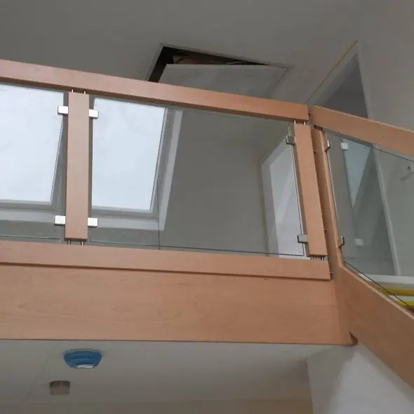 Trap met glas