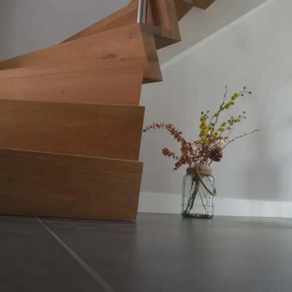 Onderkwart trap
