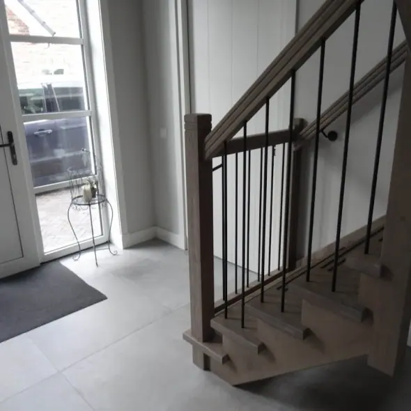 Onderkwart trap