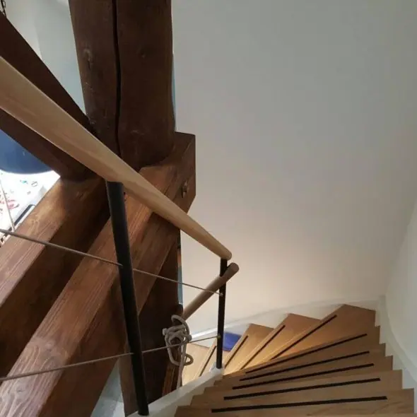 Trap om gebinten heen