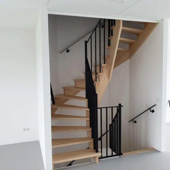 Dubbelkwart trap modern