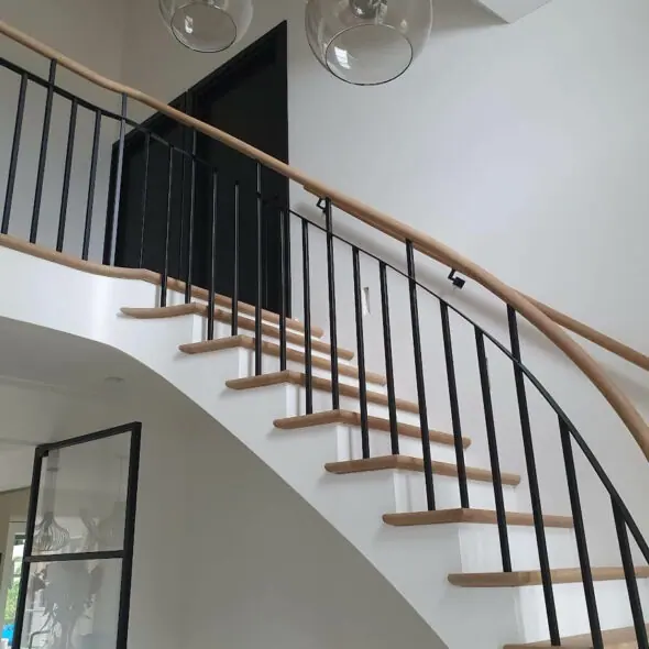 Landelijk hekwerk op trap