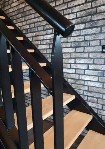 Stalen trapleuning