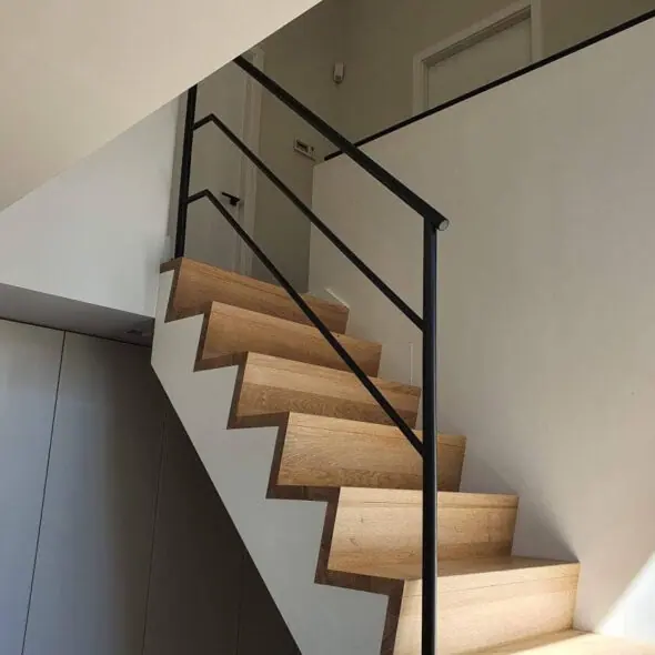 Zwarte stalen balustrade