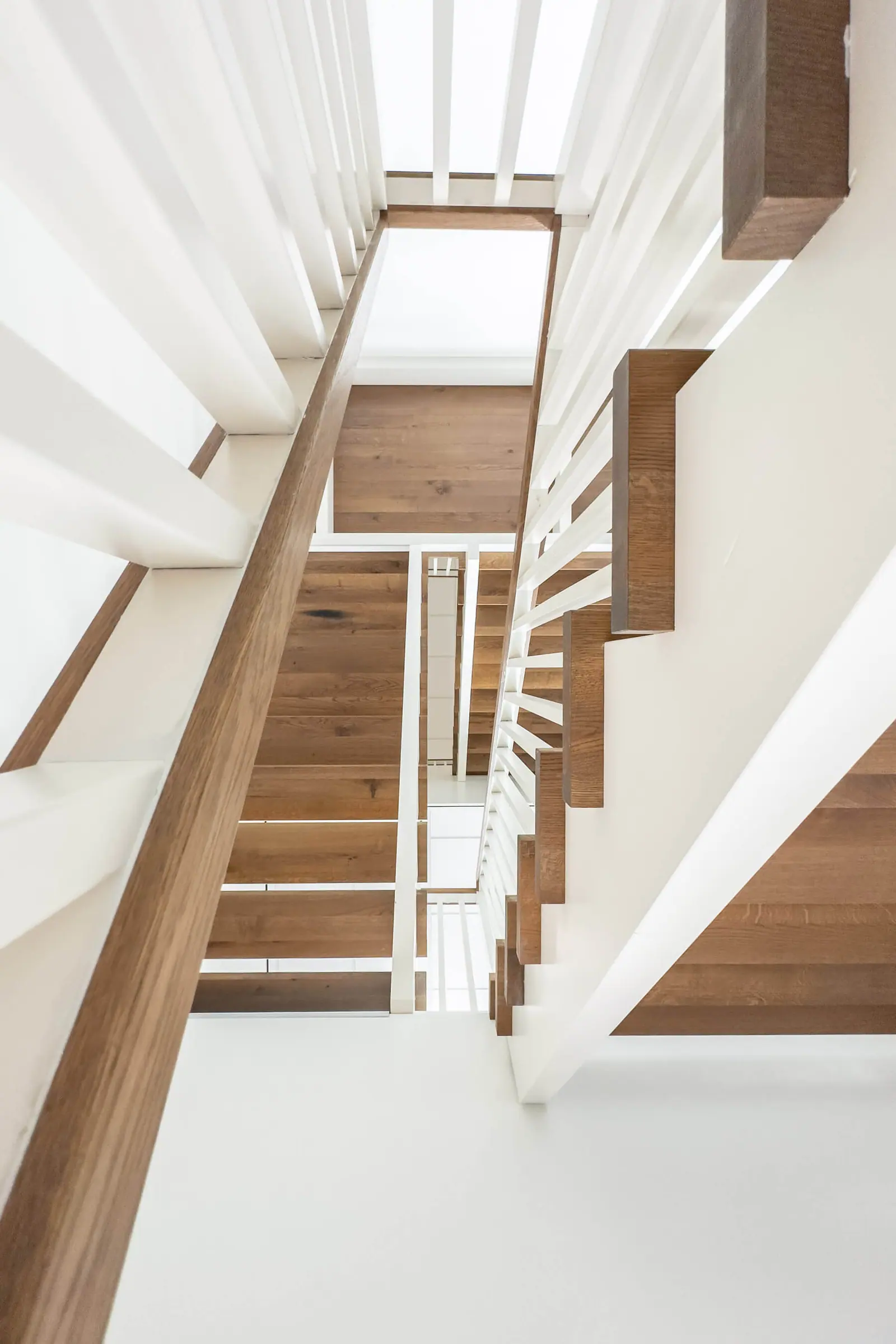 Bovenaanzicht brede trappen