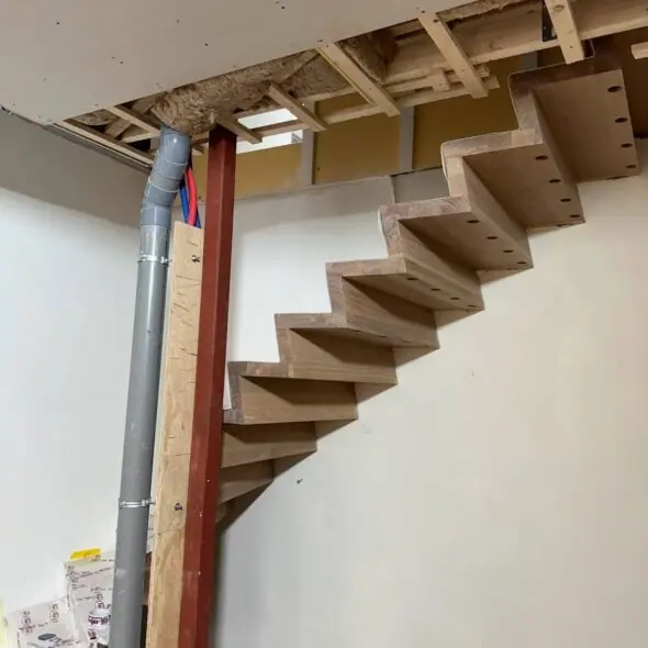 Boomloze trap in opbouw