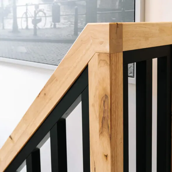 Rubberwood hekwerk van trap